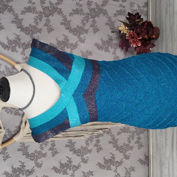 Wow Couture blue and teal shimmer bandage bodycon dress - Picture 2 of 9